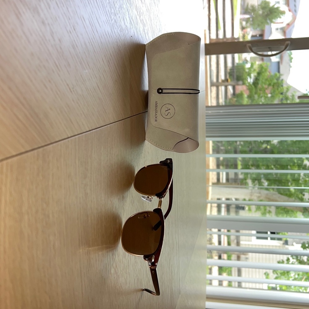 Brown sunglasses